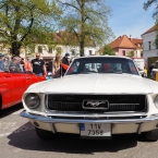 Mustang - 1. Květen