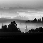 Mlhavé ráno nad Dolní Krupou